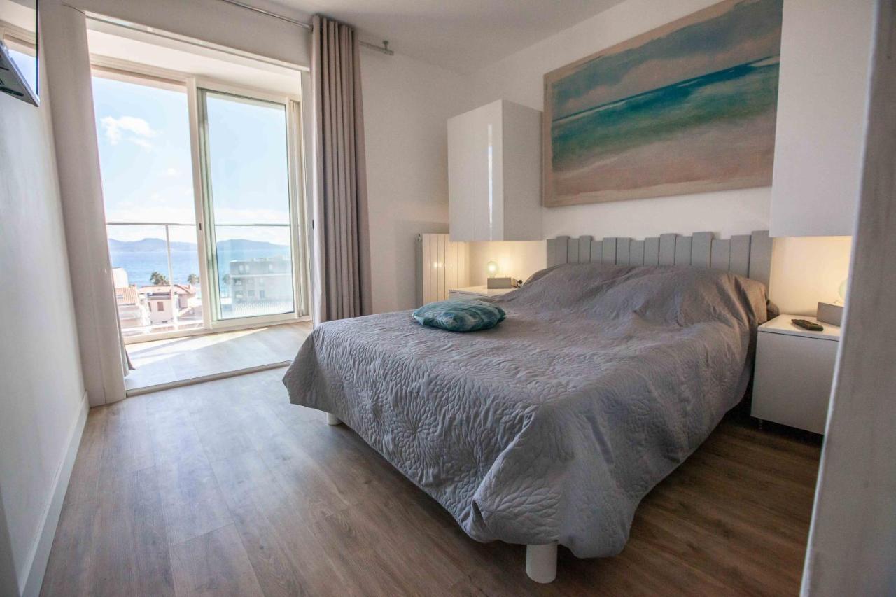 Tres Beau T2 Climatise Refait A Neuf, Vue Mer Panoramique Exceptionnelle A 120M A Pied De La Plage La Ciotat Ngoại thất bức ảnh